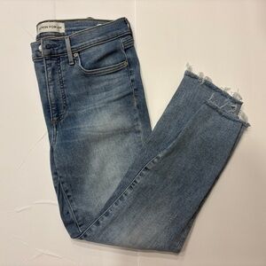 Aritzia Denim Forum Light Blue Skinny Jeans size 30